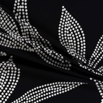 Tkanina wiskoza  DUŻE PŁATKI BLACK/CREAM