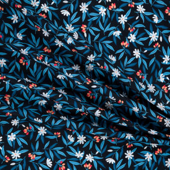 Cotton fabric ROWANBERRY ON BLACK #8128-02