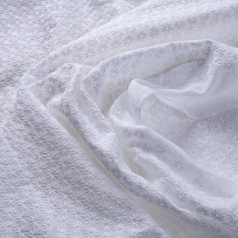 Tkanina bawełniana haftowana MINI FLOWERS WHITE D02#01
