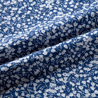 CRESHED cotton fabric flowers on dark blue